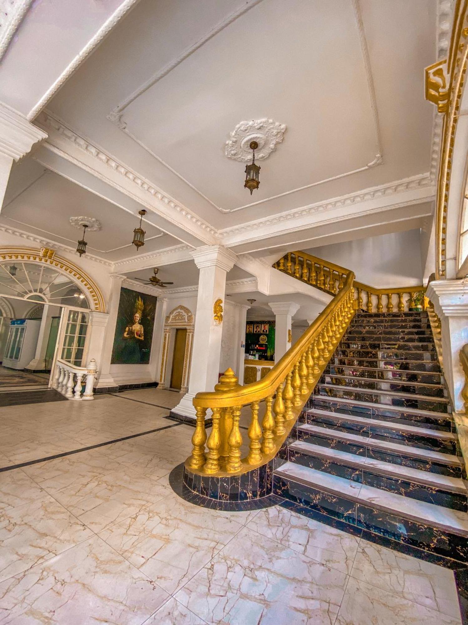 Le Casablanca Hotel Phnompen Kültér fotó